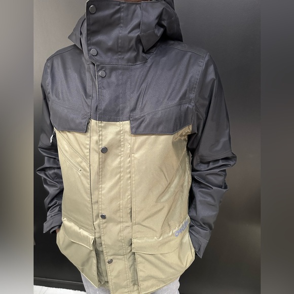 Men’s Oakley winter coat - Picture 2 of 7